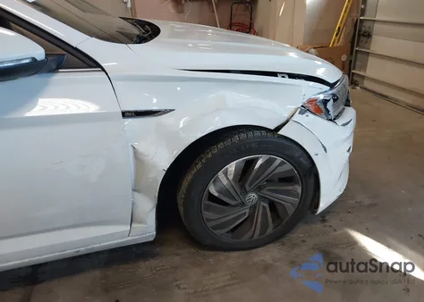 2019 Volkswagen Jetta 1.4T Sel Premium from USA, damaged, VIN 3VWG57BU2KM039436